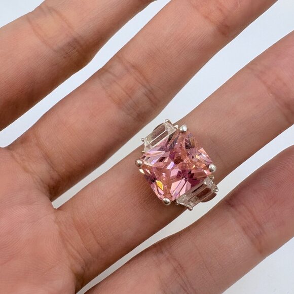 VTG Solid Sterling Silver 925 Pink & White Cubic Zirconia Statement Ring Size 6 - Picture 5 of 8